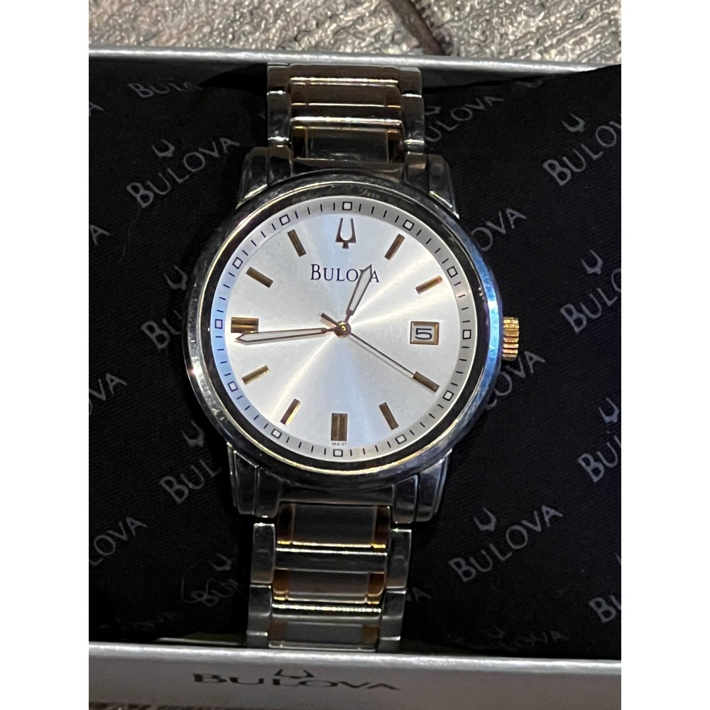 Bulova‎ Two-Tone Silver Gold Dress Watch Stainless Steel Water Resistant C937521